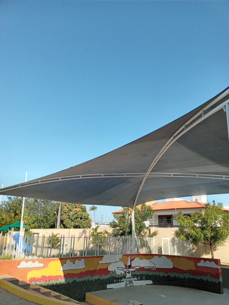 Tela de sombreamento instalada